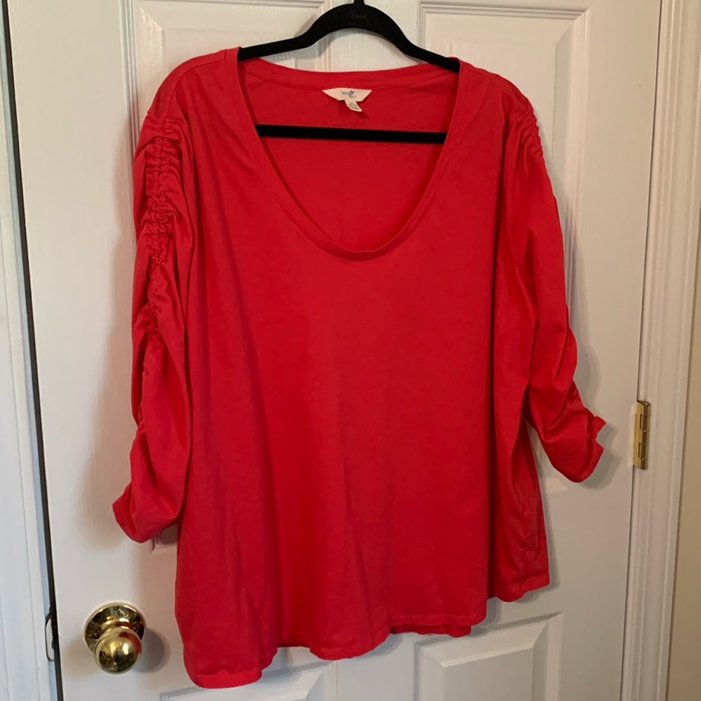 Terra & Sky 2x red 3/4 ruched sleeve t shirt 27” ptp